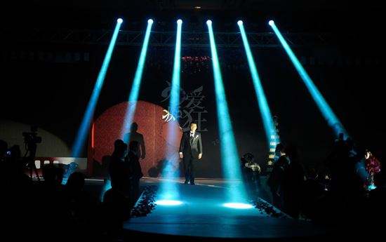 馬鞍山專(zhuān)業(yè)舞臺(tái)燈光服務(wù)優(yōu)選 華之茂舞臺(tái)燈光深度解析